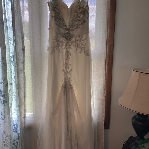 Casablanca wedding dress - Picture 6 of 6